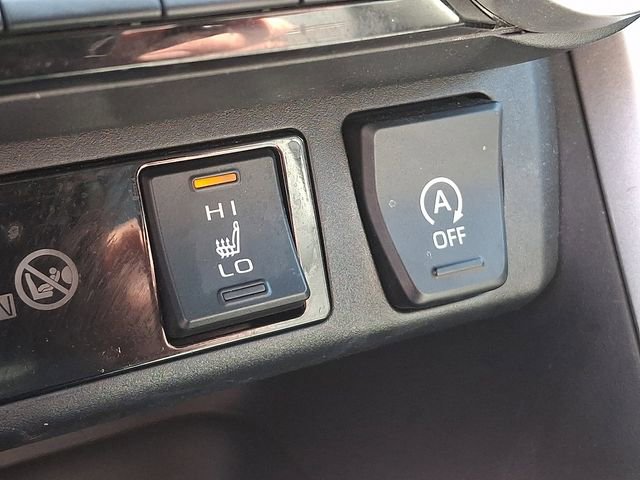 Used 2020 Toyota RAV4 XLE Premium image 26