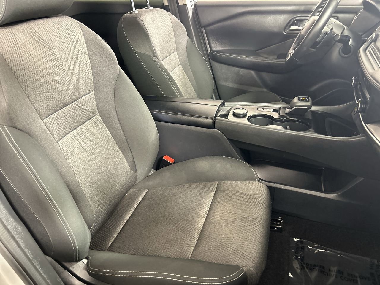 Used 2025 Nissan Rogue SV AWD/4WD image 25