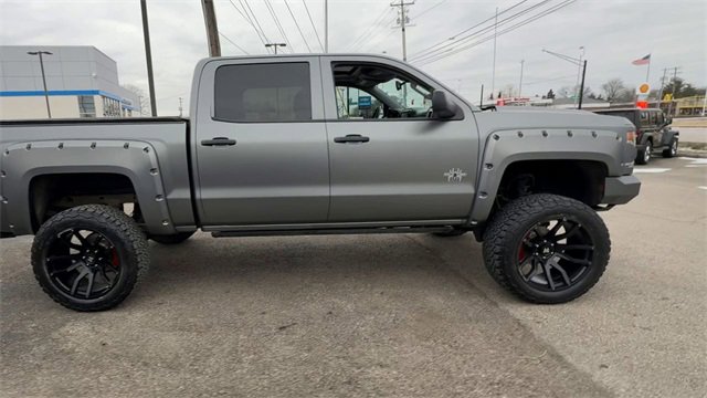 Used 2018 Chevrolet Silverado 1500 LTZ Z71 w/ LTZ Plus Package image 9