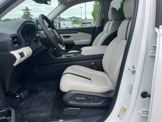 New 2026 Honda Pilot Touring image 19