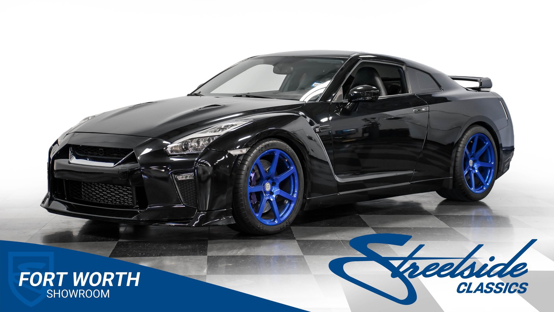 Used 2013 Nissan GT-R Premium image 1