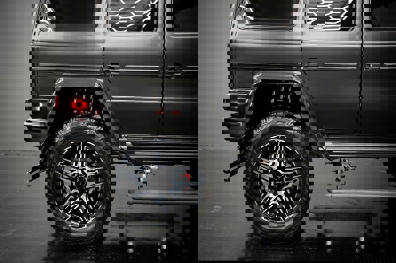 Used 2018 Mercedes-Benz G 550 Squared image 14