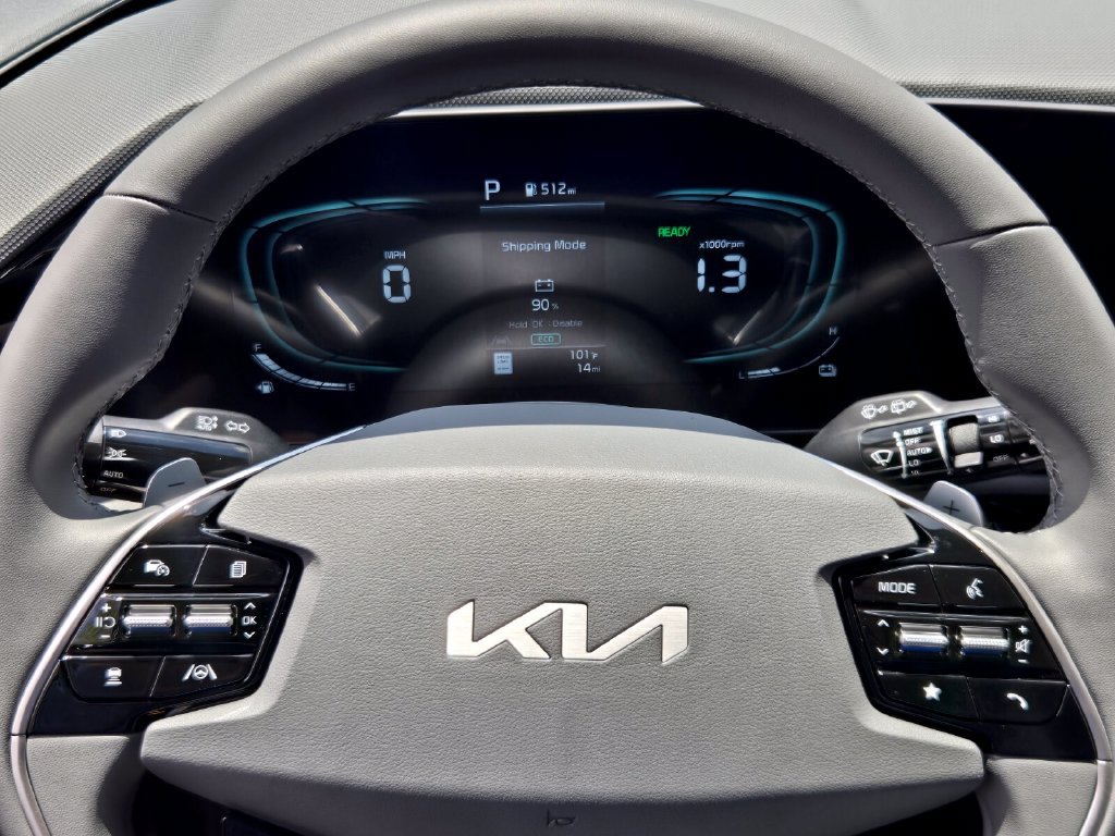 New 2026 Kia Niro EX FWD image 14