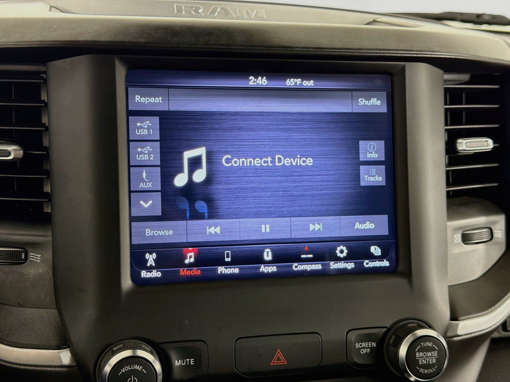 Used 2021 RAM 1500 Big Horn AWD/4WD image 19