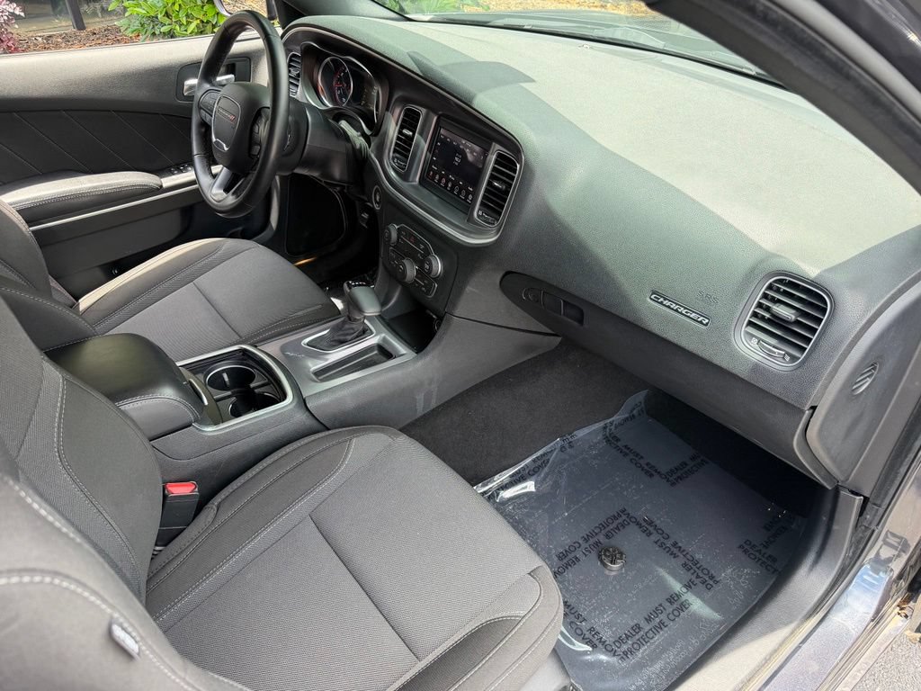 Used 2019 Dodge Charger SXT RWD image 29