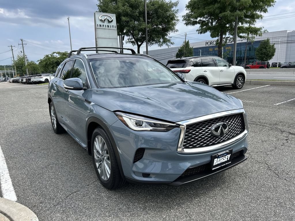 Certified 2023 INFINITI QX50 Luxe AWD/4WD image 2