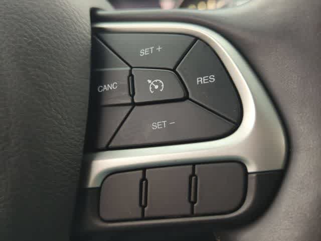 Certified 2018 Jeep Compass Limited w/ Navigation Group AWD/4WD image 24