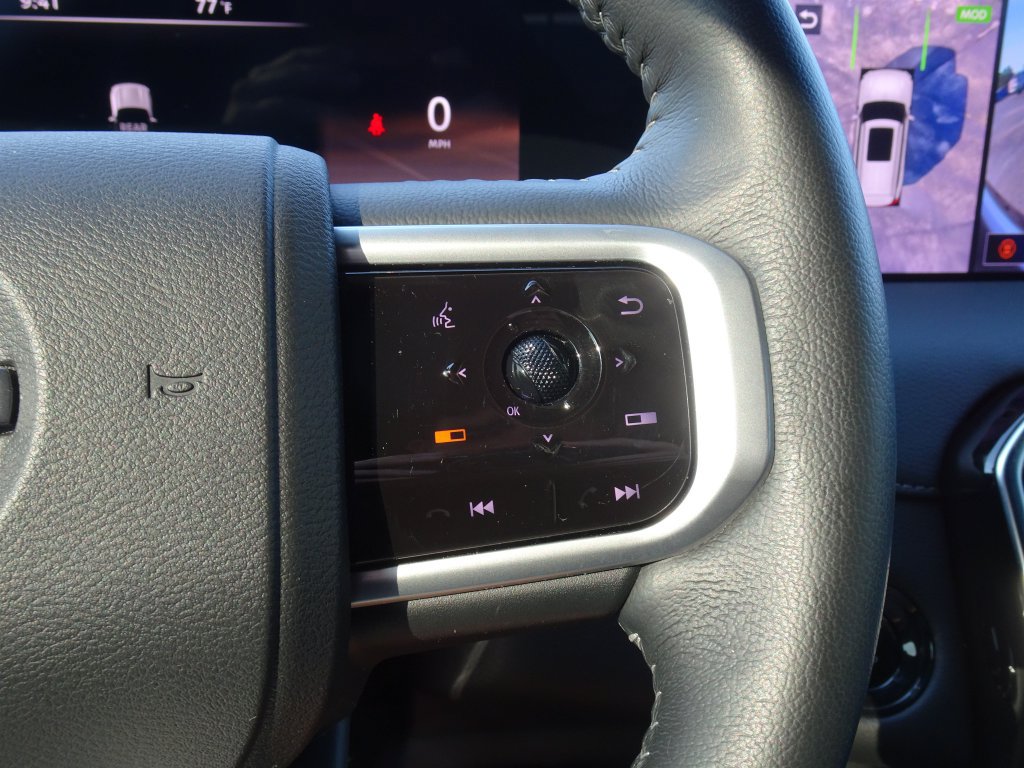 Used 2025 Nissan Armada SL w/ Captain's Chari Seat Package AWD/4WD image 27