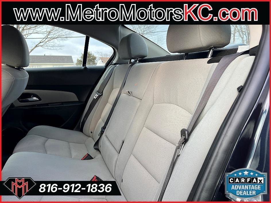 Used 2016 Chevrolet Cruze LT FWD image 32