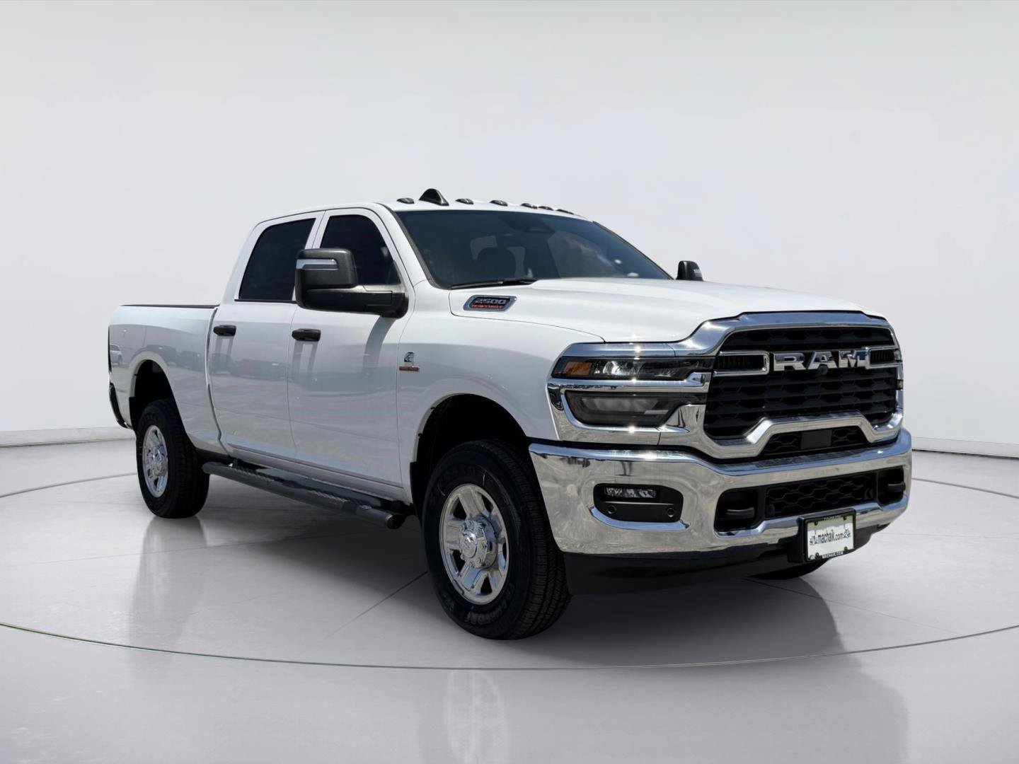 Used 2025 RAM 2500 Tradesman AWD/4WD image 3