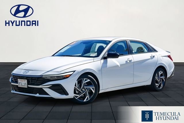 Certified 2025 Hyundai Elantra Sport image 1