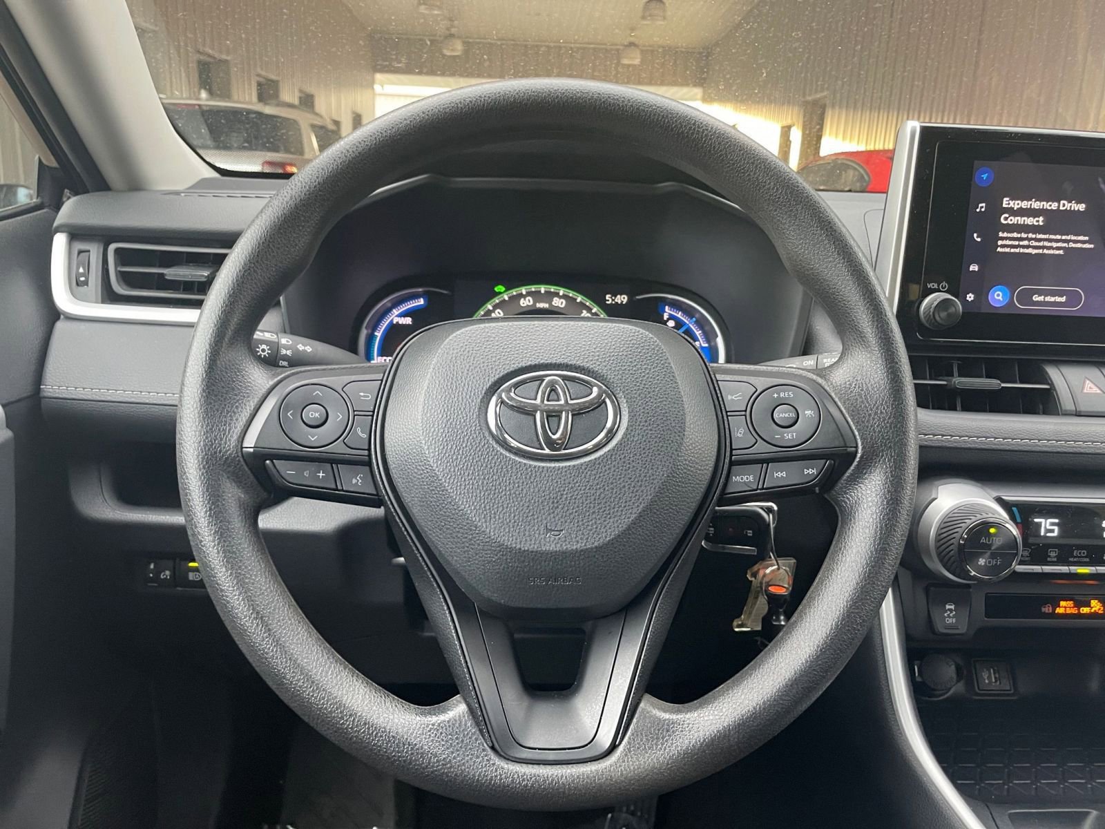 Used 2025 Toyota RAV4 LE image 27