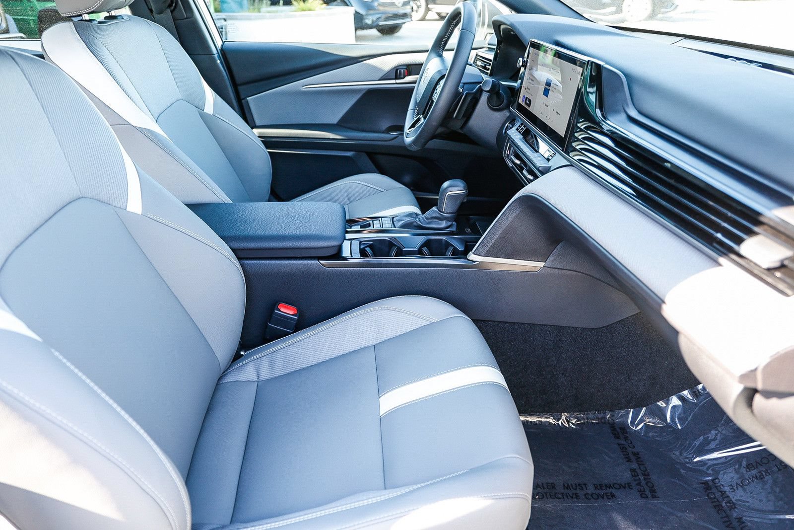 Used 2026 Toyota Camry SE w/ Multimedia Upgrade Package FWD image 16