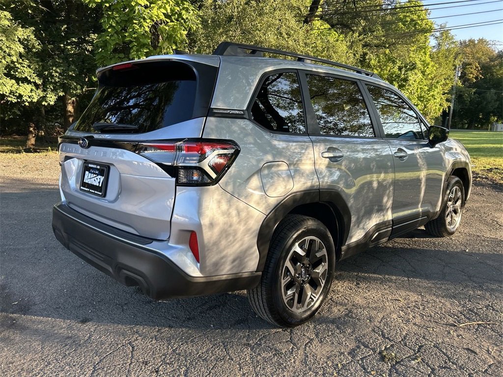 Certified 2025 Subaru Forester Premium image 8