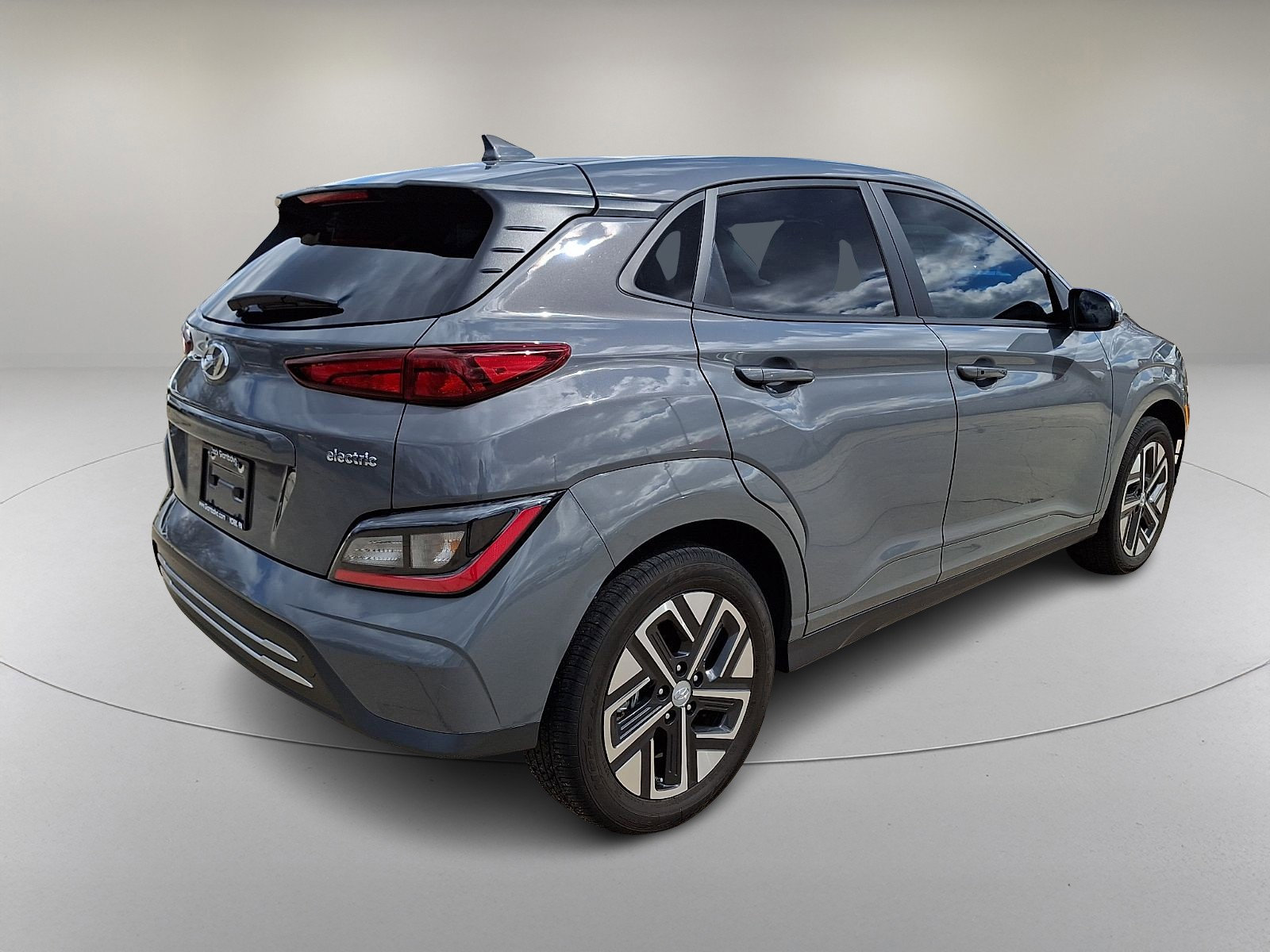 Certified 2023 Hyundai Kona SE w/ Cargo Package image 11