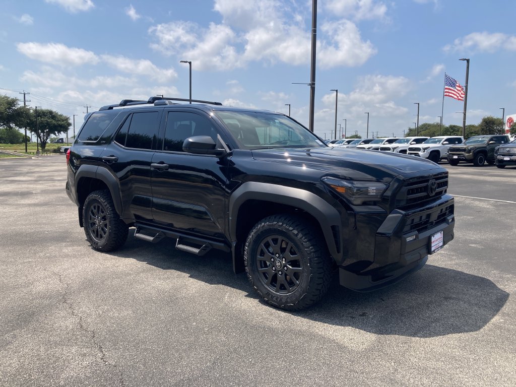 New 2026 Toyota 4Runner SR5 AWD/4WD image 3