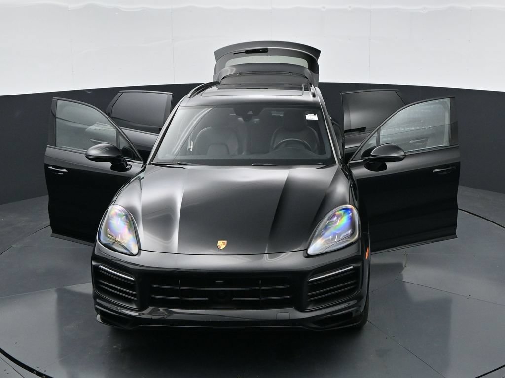 Used 2023 Porsche Cayenne GTS AWD/4WD image 51