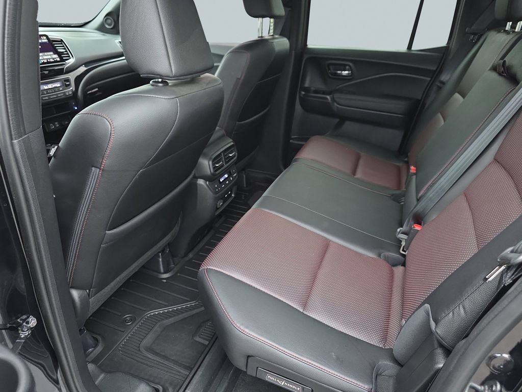 Used 2024 Honda Ridgeline Black Edition image 16