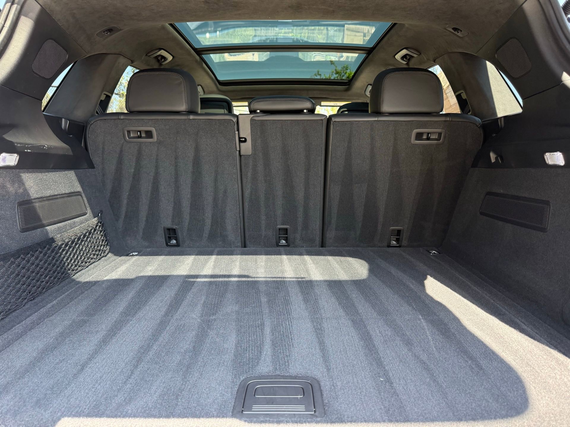 Certified 2025 Porsche Cayenne Turbo image 34