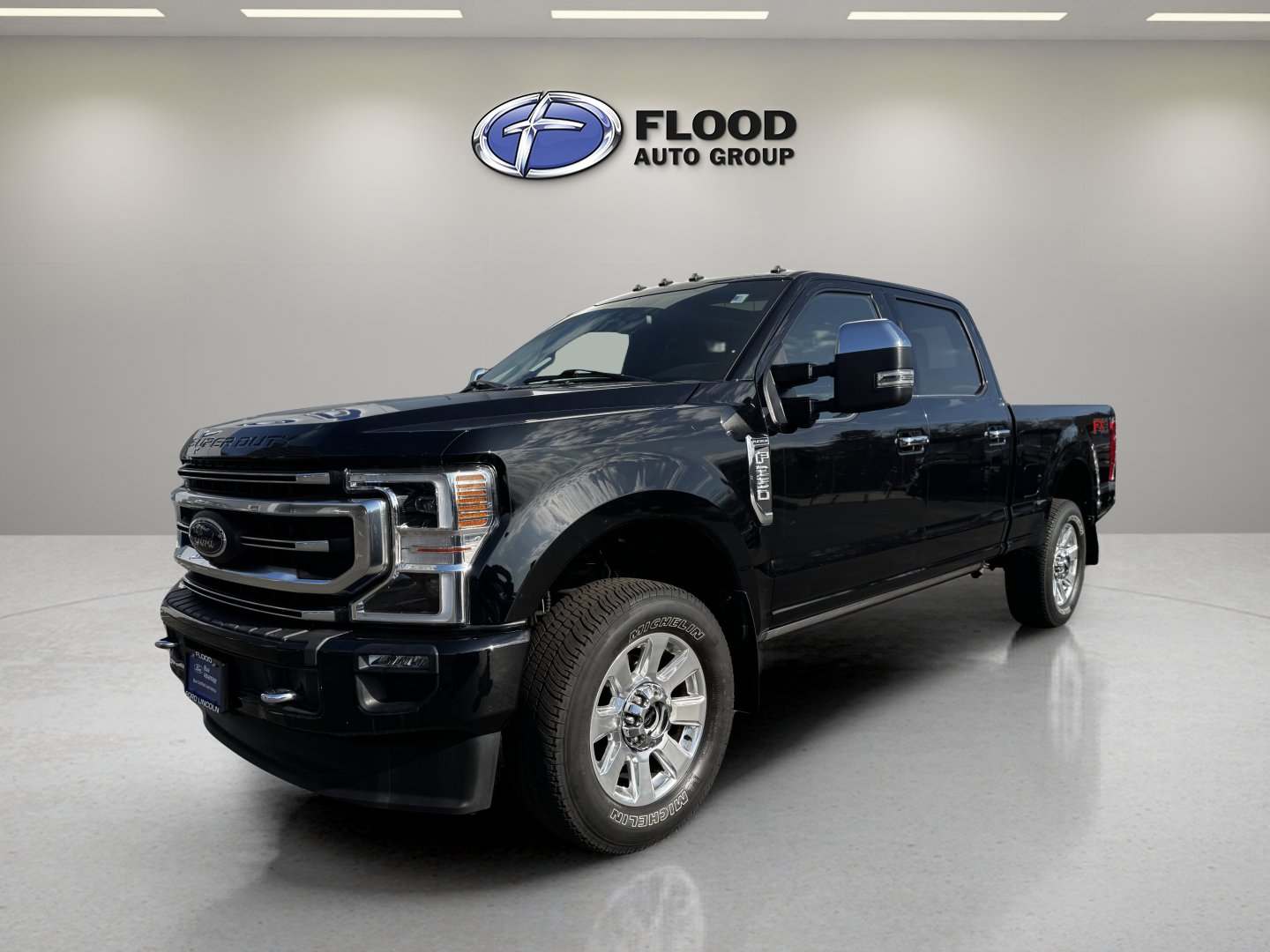 Used 2021 Ford F250 Platinum w/ FX4 Off-Road Package image 2
