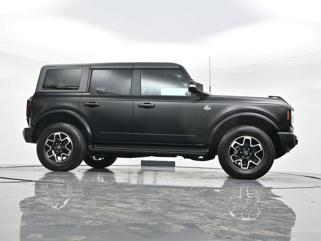 Used 2025 Ford Bronco Outer Banks w/ Matte Film Protection Package AWD/4WD image 49
