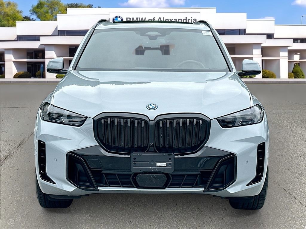 Certified 2024 BMW X5 xDrive50e w/ M Sport Package AWD/4WD image 2