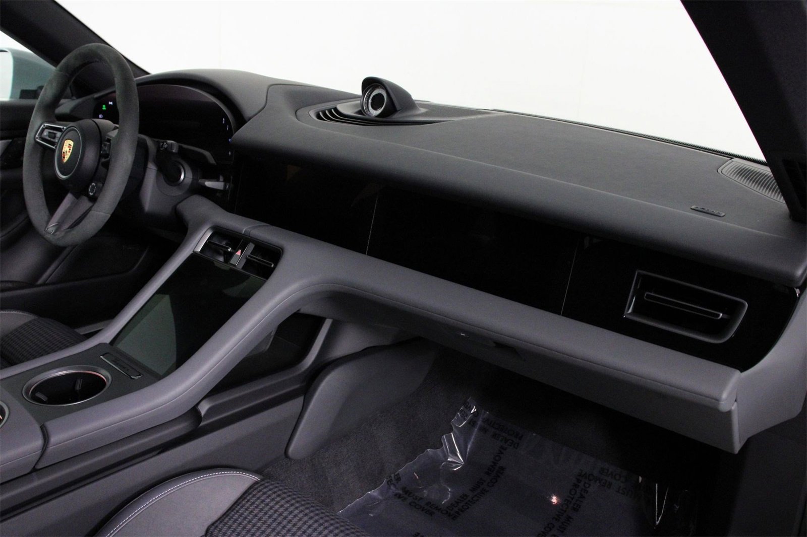 Used 2025 Porsche Taycan 4 Cross Turismo image 24