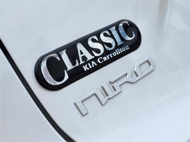 Used 2023 Kia Niro Wave image 11