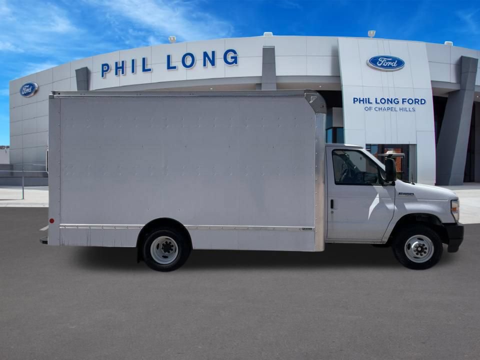 New 2024 Ford E-450 and Econoline 450 Super Duty w/ Driver's Safety Package RWD image 2