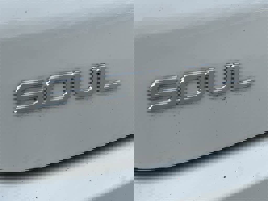 Certified 2025 Kia Soul EX image 10
