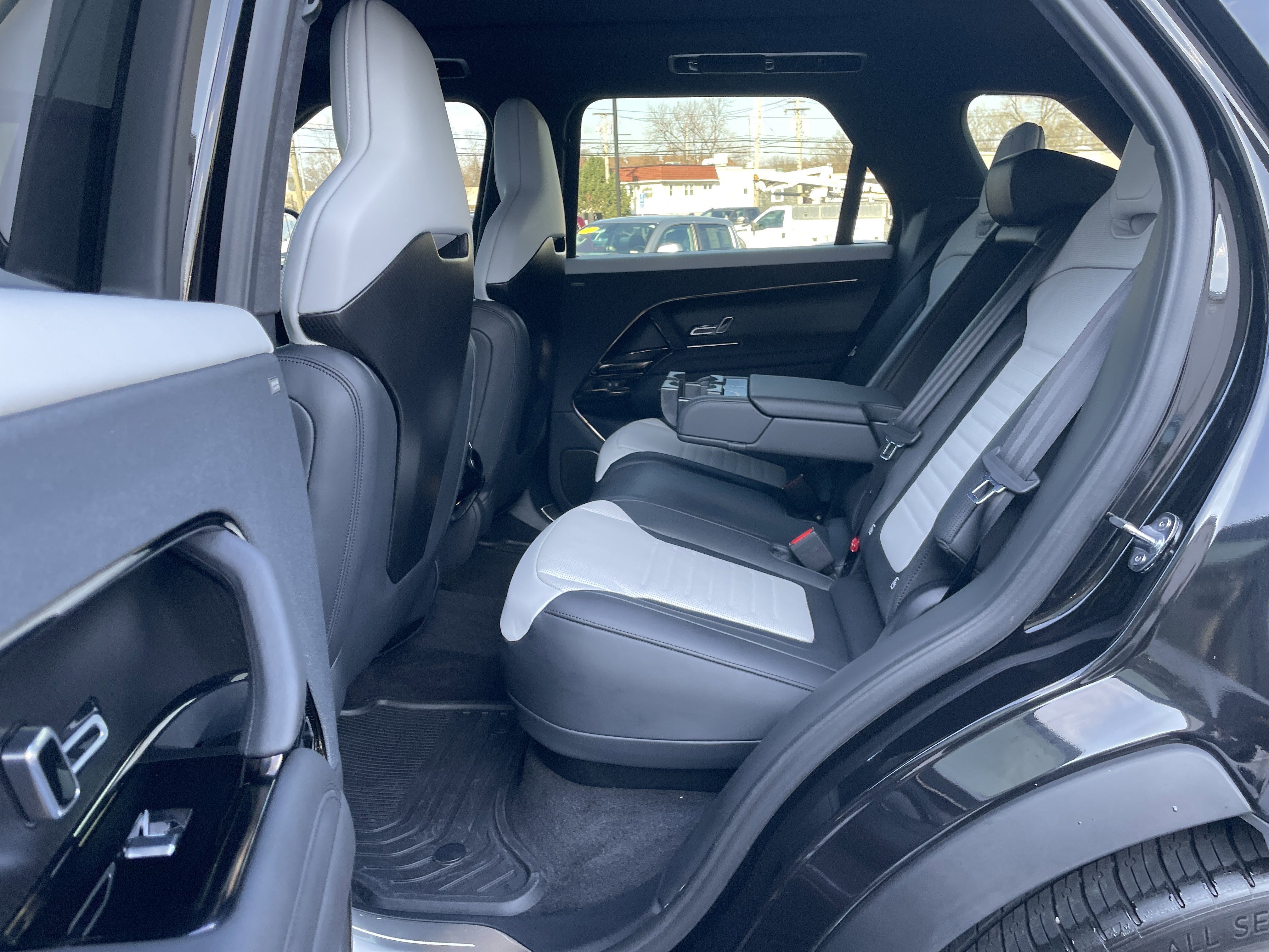 Used 2024 Land Rover Range Rover Sport image 33