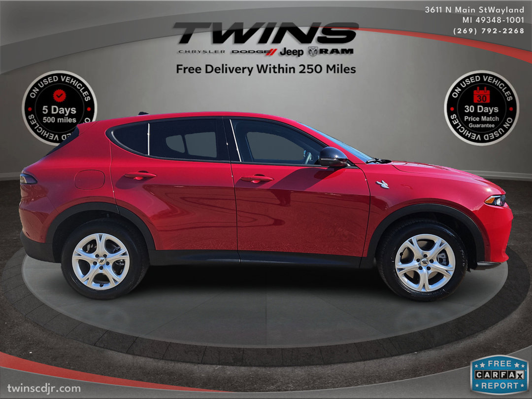 New 2025 Dodge Hornet GT w/ Tech Pack image 2