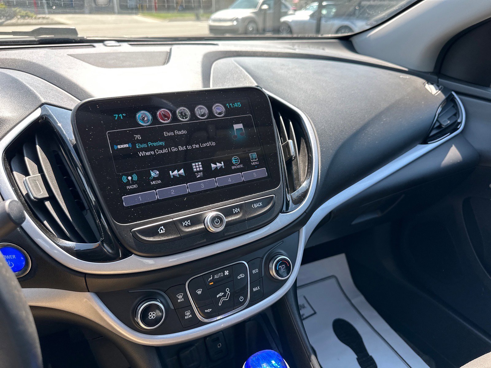 Used 2017 Chevrolet Volt LT FWD image 25