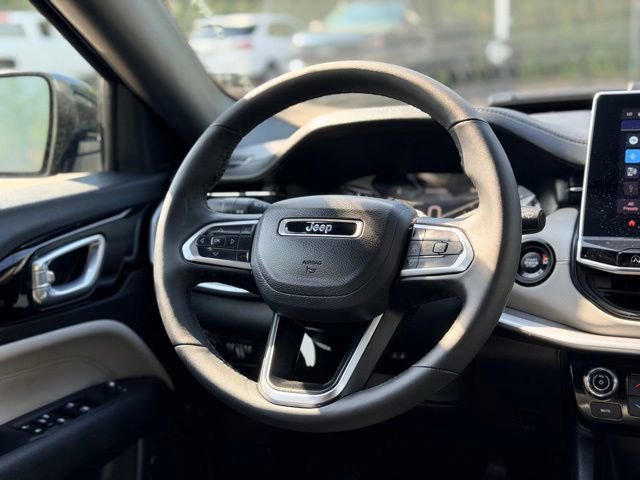 Used 2024 Jeep Compass Limited AWD/4WD image 21