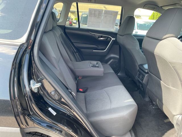 Used 2022 Toyota RAV4 XLE image 17
