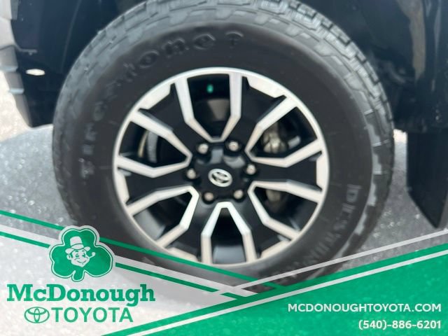 Used 2021 Toyota Tacoma TRD Sport w/ Technology Package AWD/4WD image 21