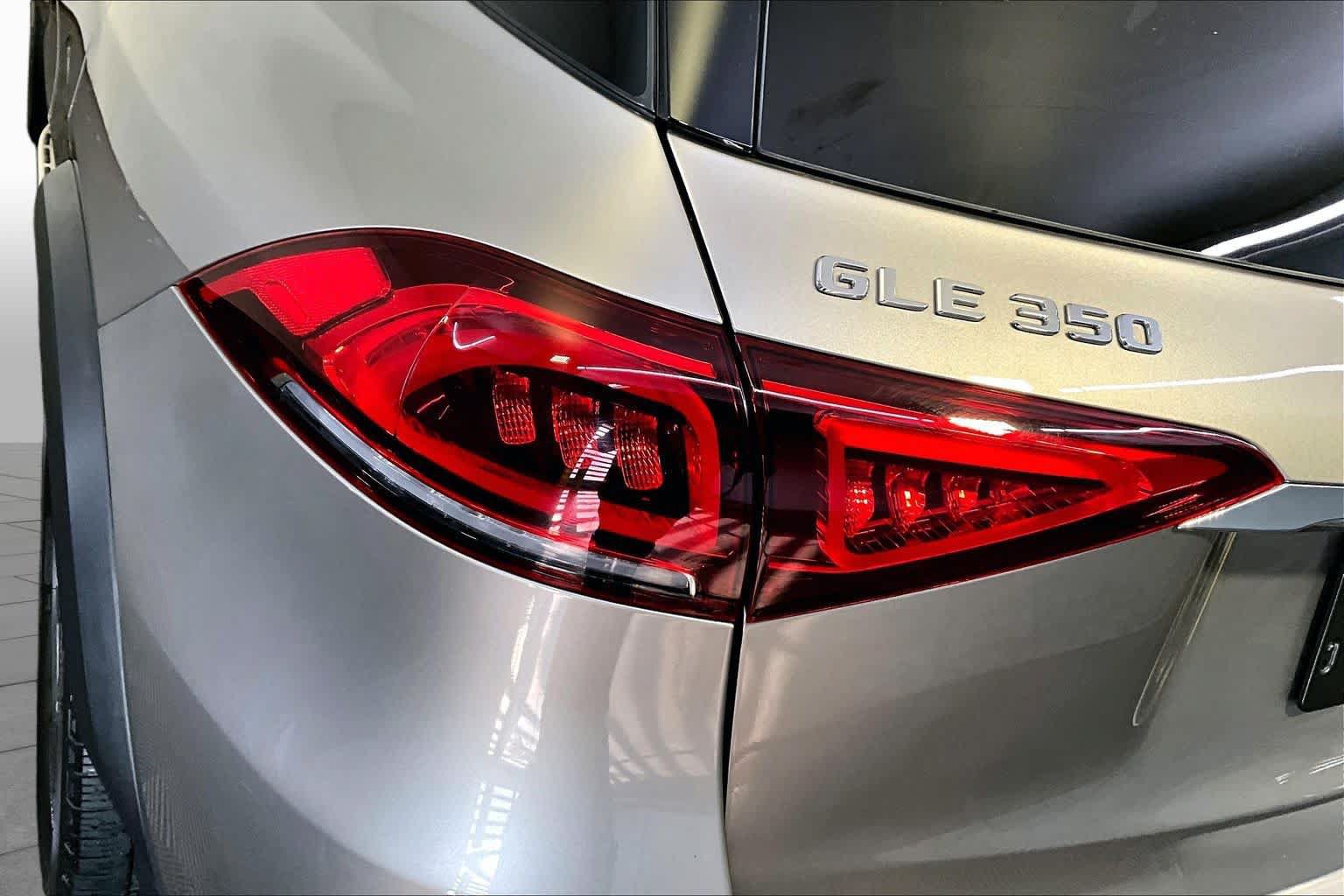 Used 2022 Mercedes-Benz GLE 350 4MATIC image 28