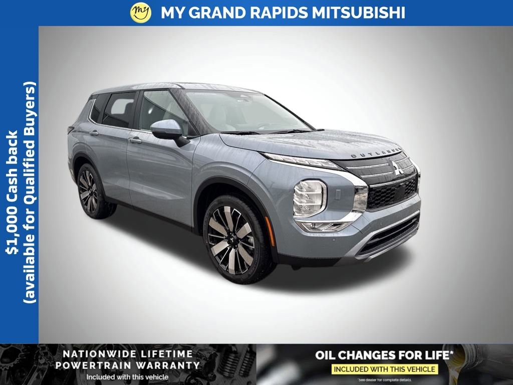 New 2026 Mitsubishi Outlander SE image 1