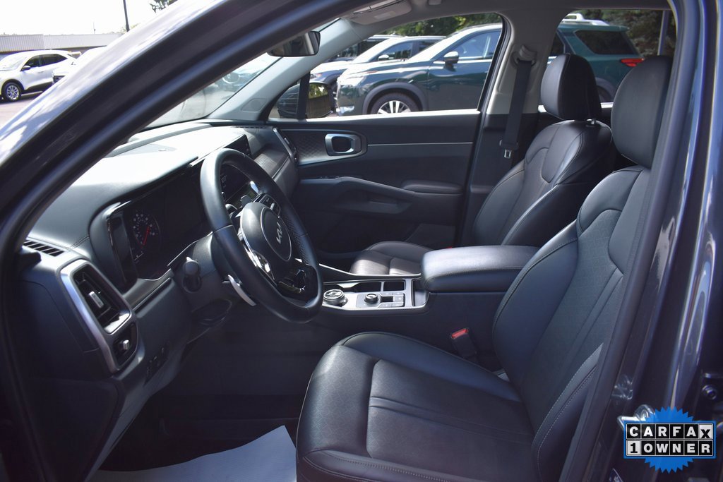 Used 2023 Kia Sorento EX image 48