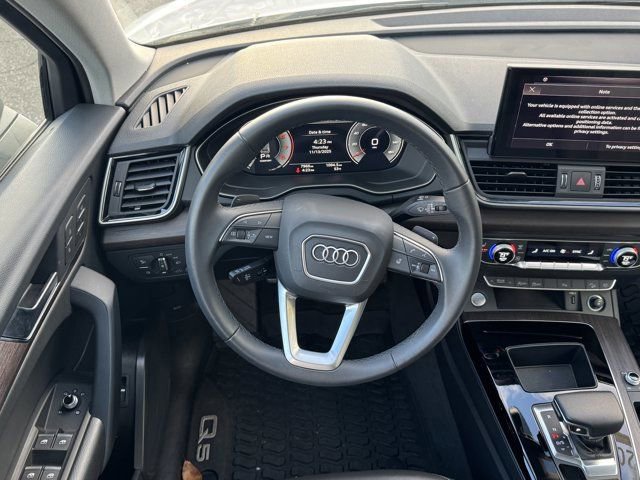 Certified 2025 Audi Q5 2.0T Premium w/ Convenience Plus Package image 13