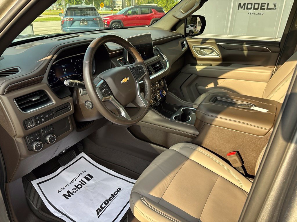 Used 2022 Chevrolet Tahoe LT w/ Luxury Package AWD/4WD image 21