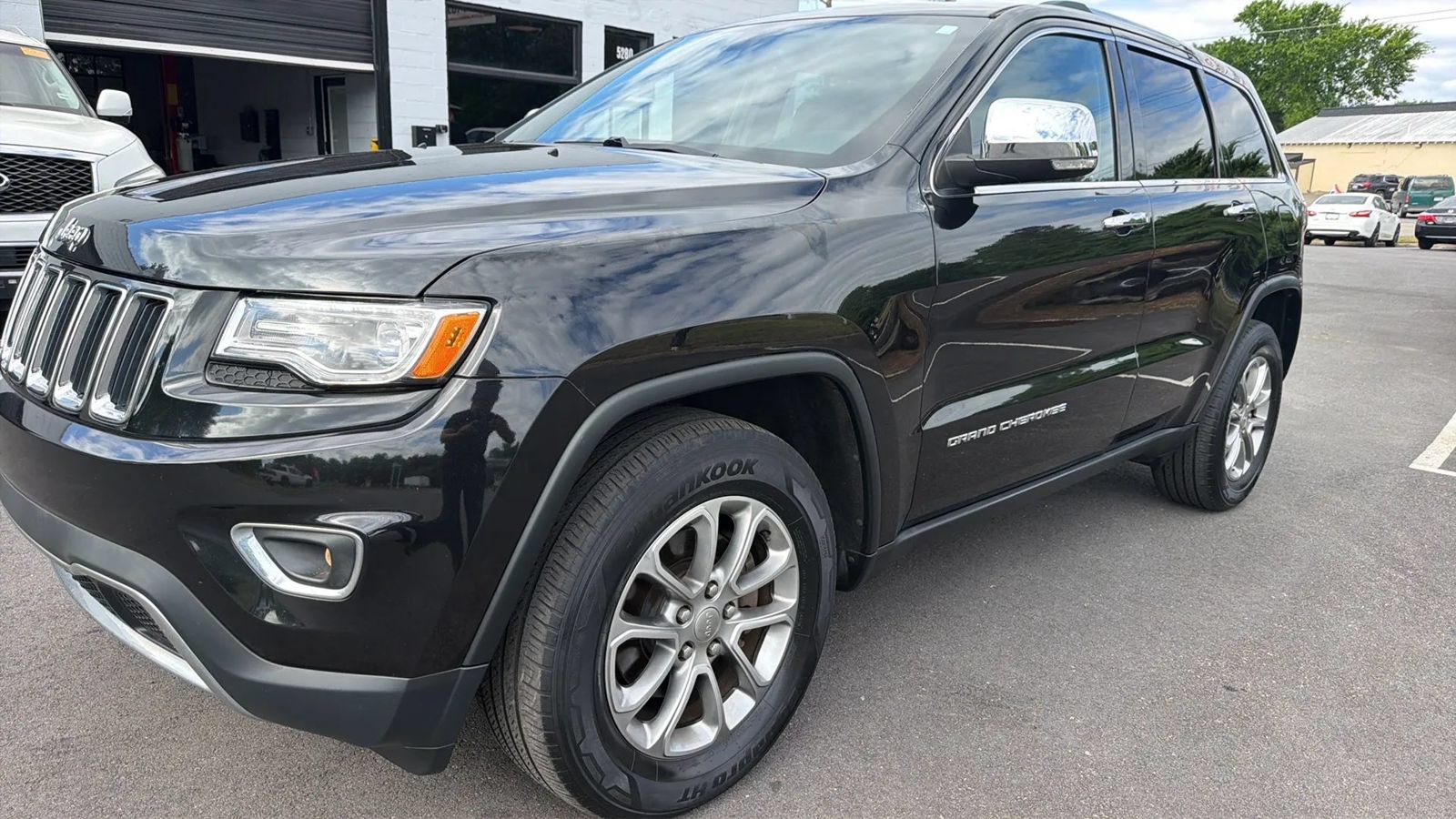 Used 2015 Jeep Grand Cherokee Limited w/ Luxury Group II RWD image 11