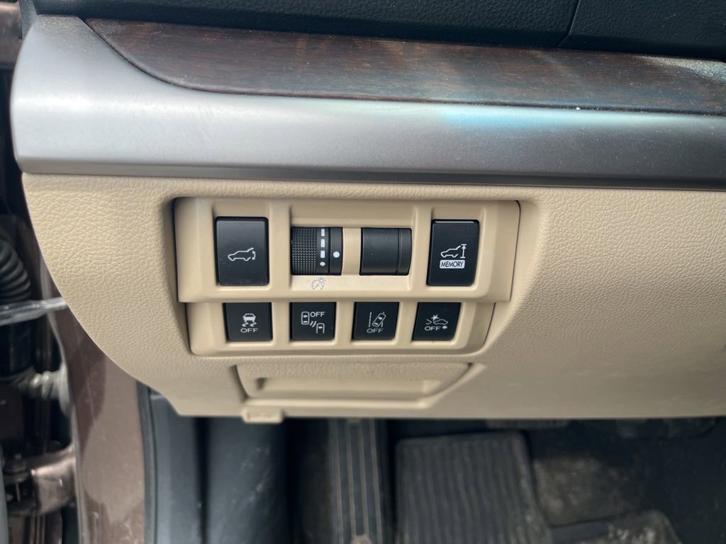 Used 2019 Subaru Outback 2.5i Limited AWD/4WD image 8