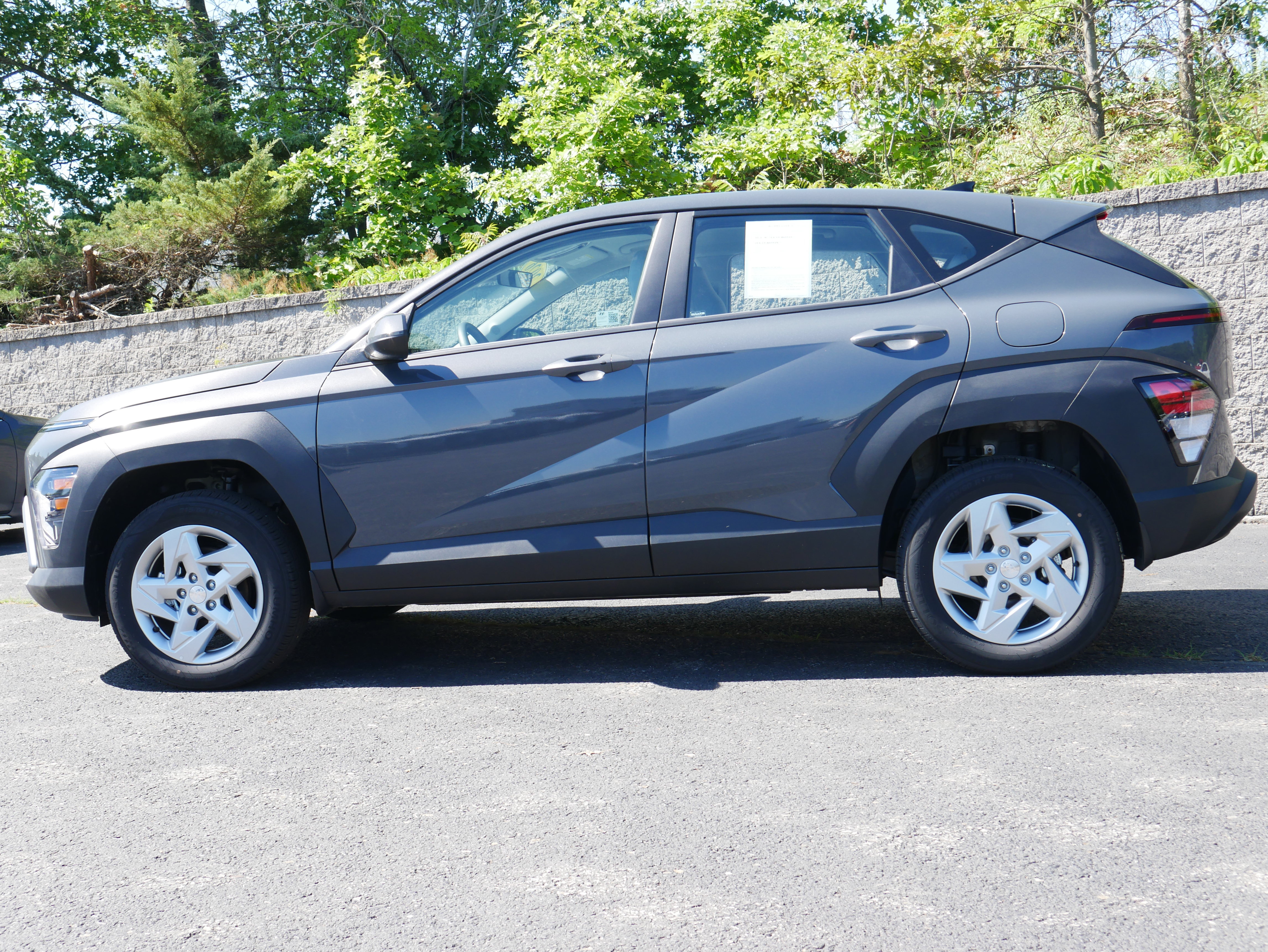 Used 2026 Hyundai Kona SE AWD/4WD image 3