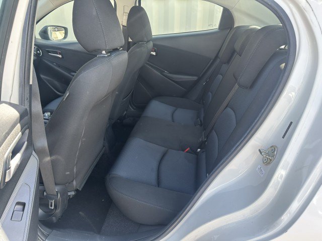Used 2019 Toyota Yaris LE FWD image 7