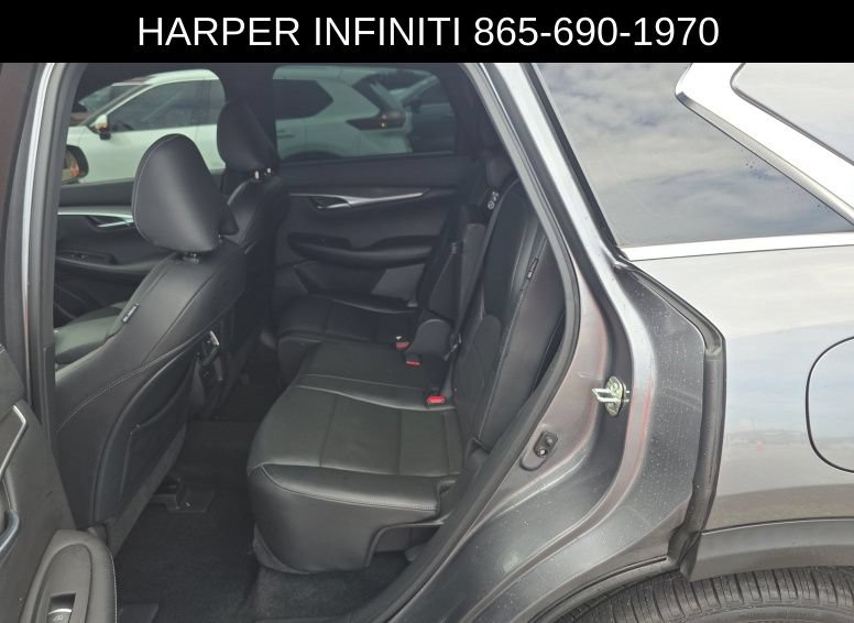 Used 2022 INFINITI QX50 Luxe w/ Appearance Package FWD image 8