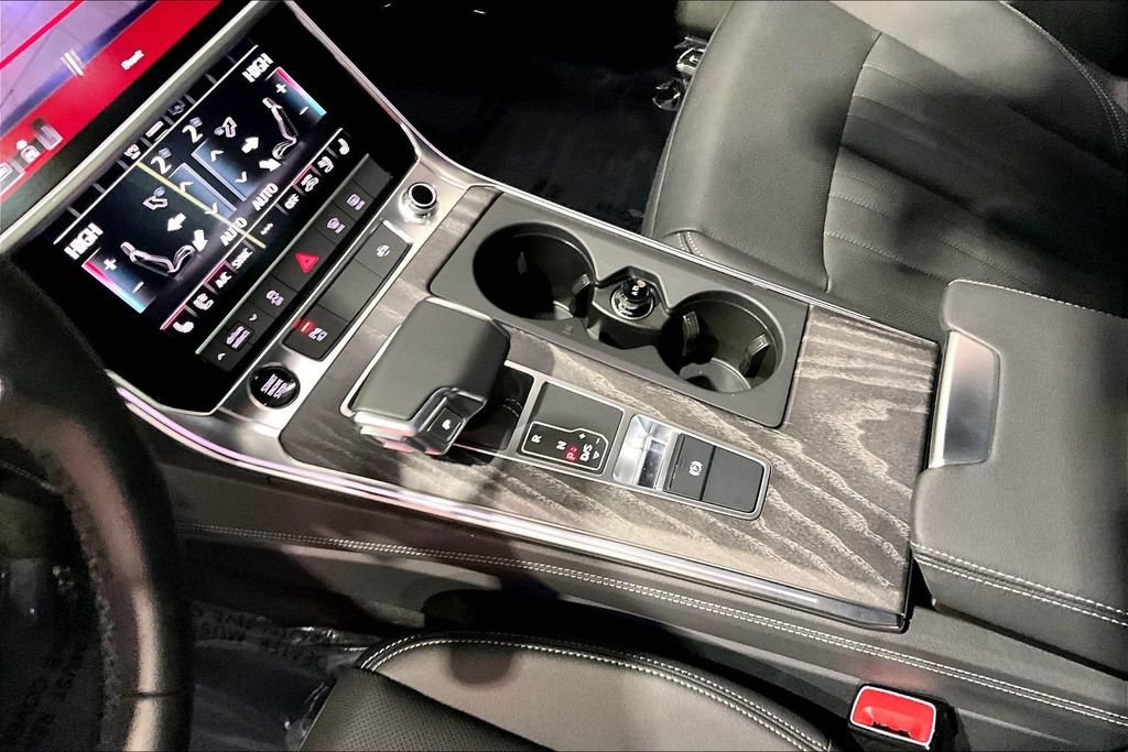 Used 2025 Audi A6 Premium Plus image 18