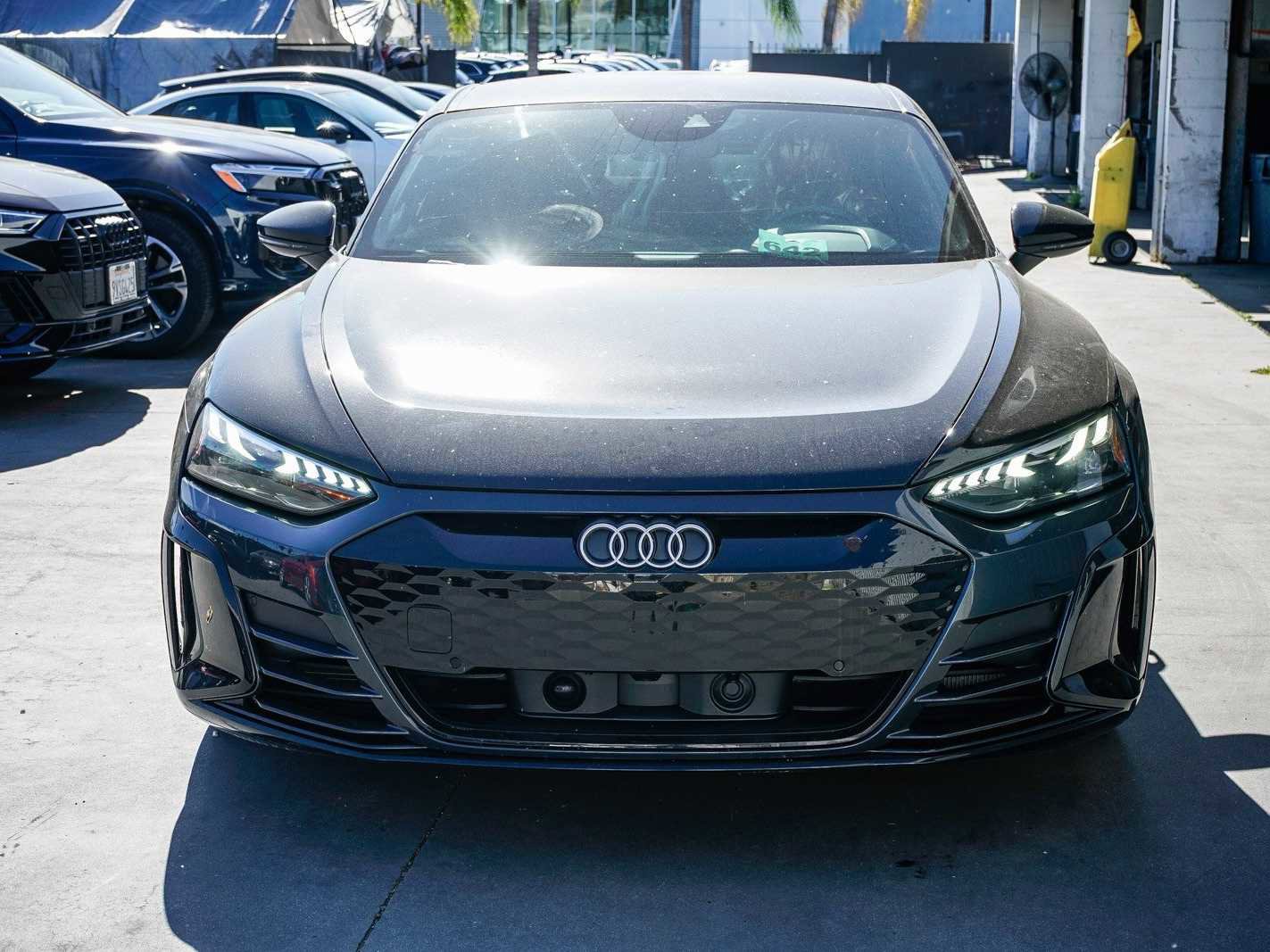Used 2024 Audi e-tron GT Premium Plus image 6