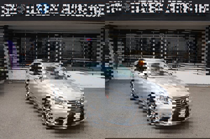 Used 2013 Lexus LS 460 w/ Comfort Pkg image 1