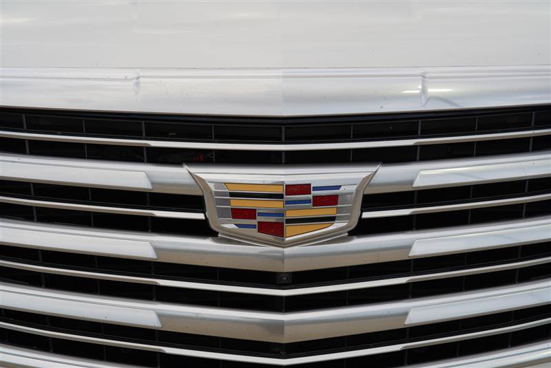 Used 2018 Cadillac Escalade ESV Platinum AWD/4WD image 25